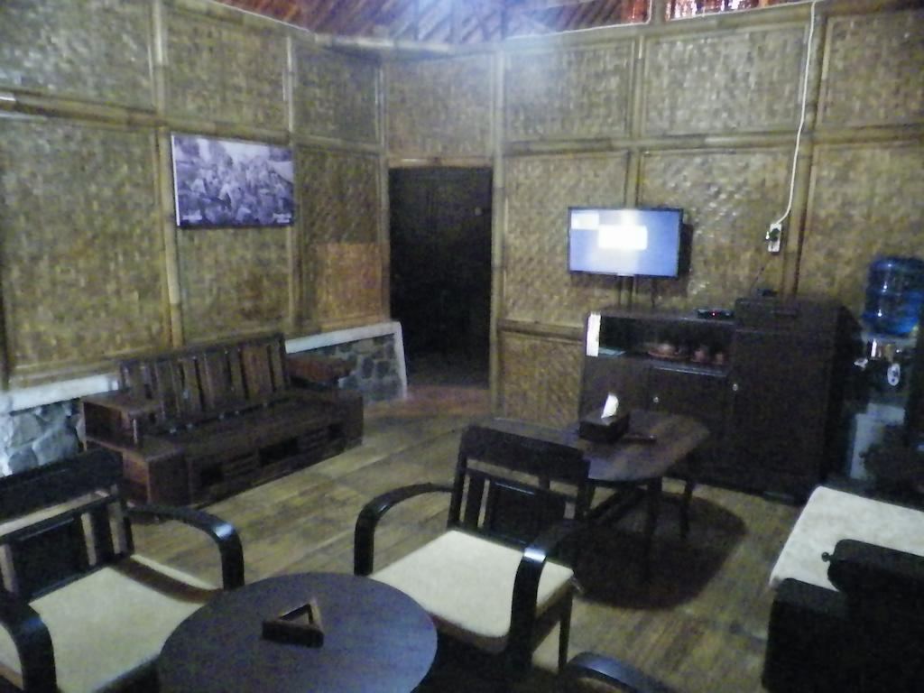 Villa Kampung Karuhun Sutan Raja Bandung Pokój zdjęcie