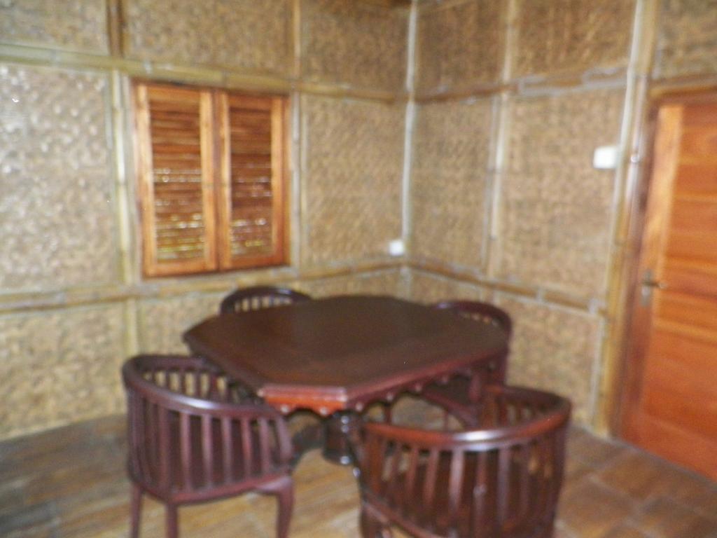 Villa Kampung Karuhun Sutan Raja Bandung Pokój zdjęcie