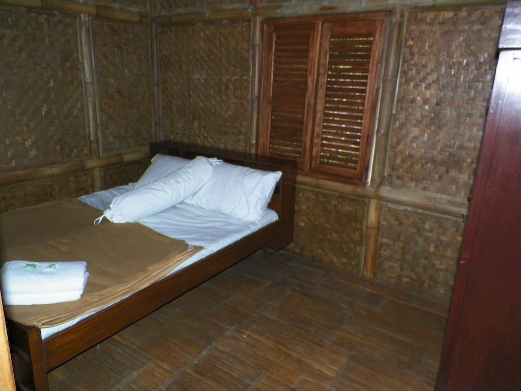 Villa Kampung Karuhun Sutan Raja Bandung Pokój zdjęcie