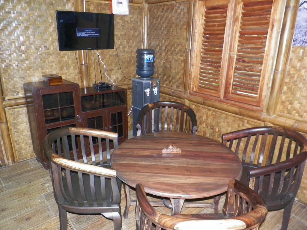 Villa Kampung Karuhun Sutan Raja Bandung Pokój zdjęcie