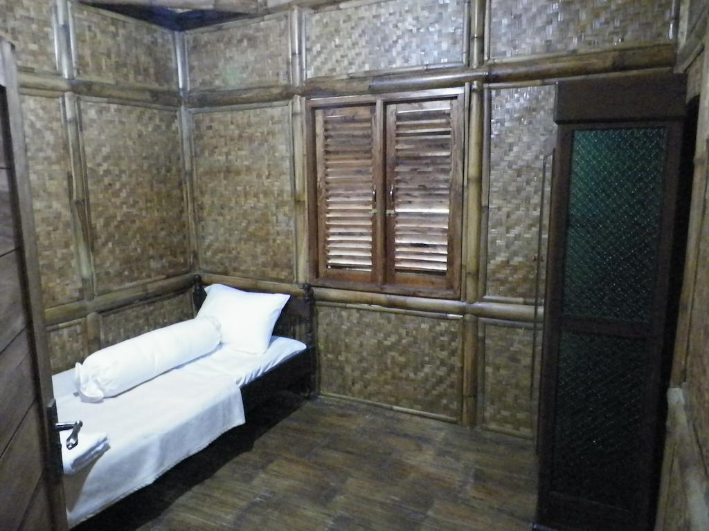 Villa Kampung Karuhun Sutan Raja Bandung Pokój zdjęcie